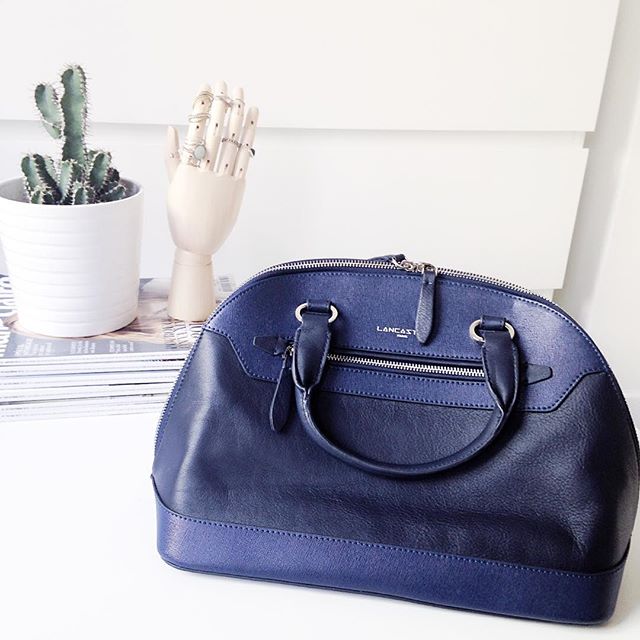 Mon nouveau sac d'amour, déniché dans la partie occasion de @priceministerrakuten qui regorge de petites merveilles! #new #lancaster #inlove #bag #shop #shopping #newin