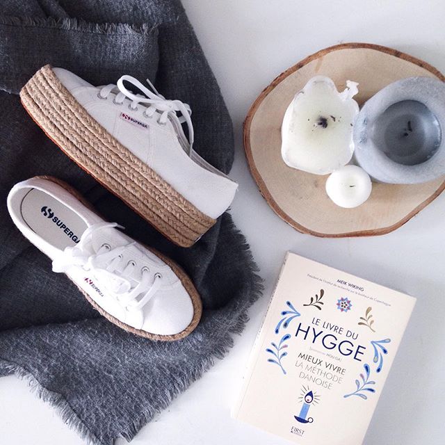 Hello les beautés! 👍🏼🔝 #newin #newshoes #morningathome #shopping #superga #plateforme #hygge